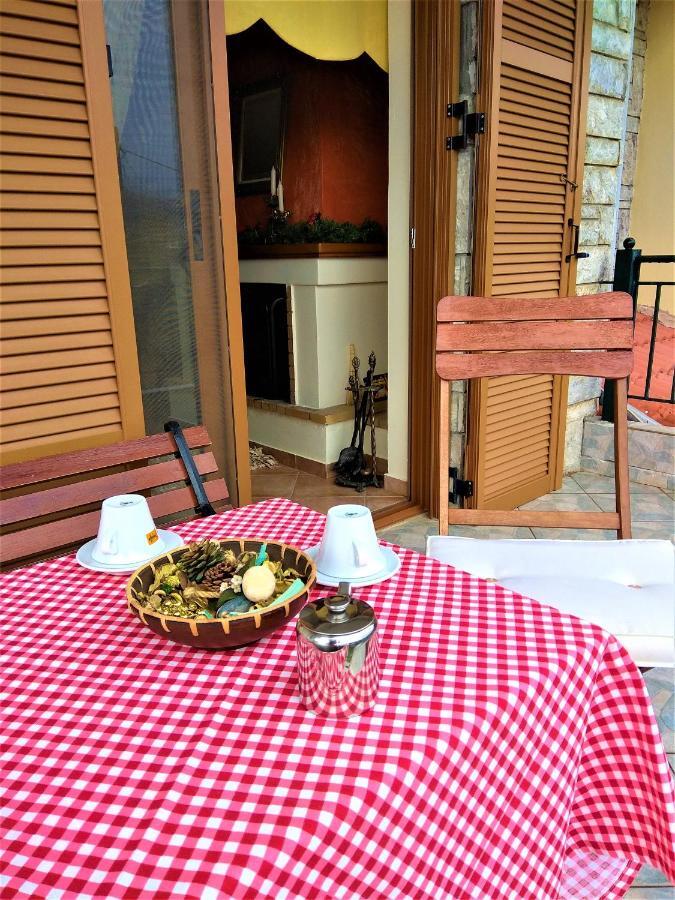 Mainades House Apartamento Vytina Exterior foto