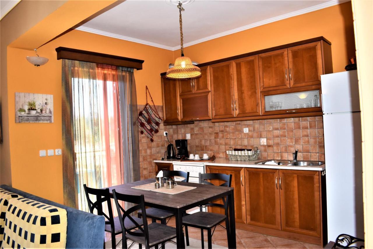 Mainades House Apartamento Vytina Exterior foto